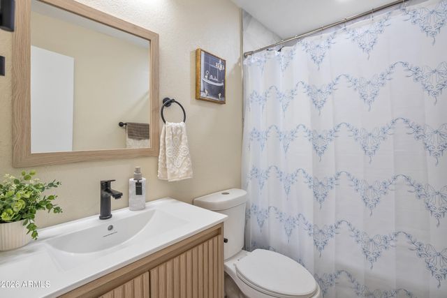 5050 N 41st Drive, Phoenix, AZ 85019