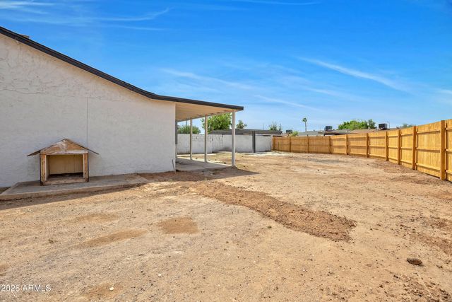 5050 N 41st Drive, Phoenix, AZ 85019