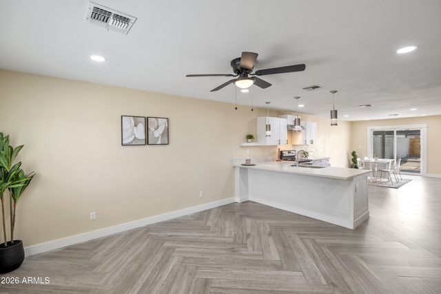 5050 N 41st Drive, Phoenix, AZ 85019