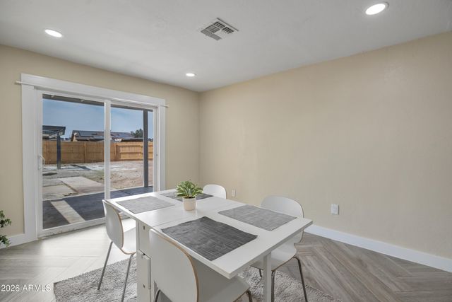 5050 N 41st Drive, Phoenix, AZ 85019