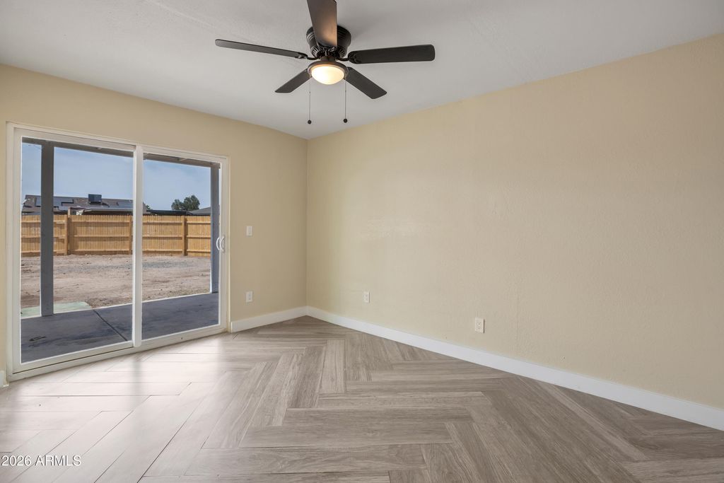 Image 15 of property listing at 5050 N 41st Drive, Phoenix, AZ 85019