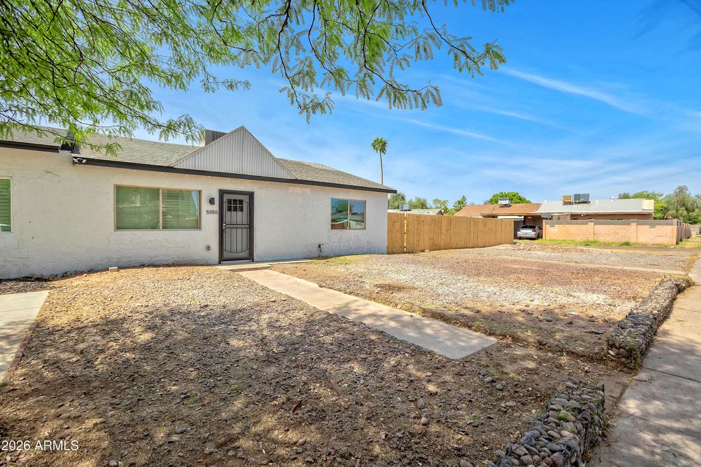 Image 2 of property listing at 5050 N 41st Drive, Phoenix, AZ 85019