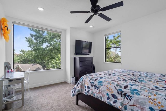 4324 Blossom Street, Houston, TX 77007