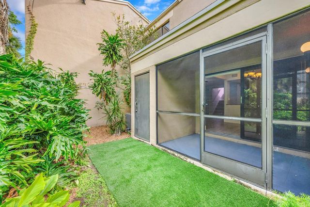 1169 NW 13th Street 1, Boca Raton, FL 33486