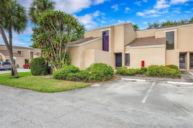 1169 NW 13th Street 1, Boca Raton, FL 33486