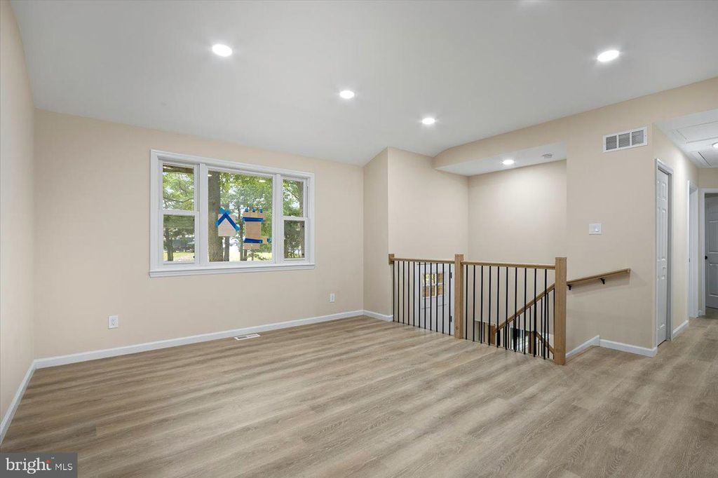470 E TAUNTON AVE, WEST BERLIN, NJ 08091 — photo 4
