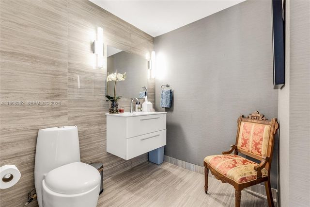 601 NE 36th St 1412, Miami, FL 33137