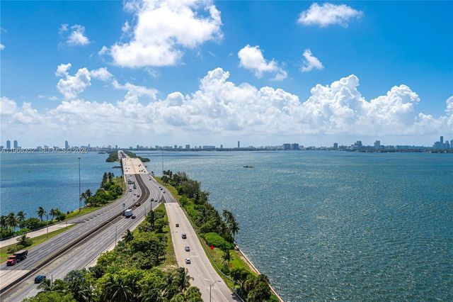 601 NE 36th St 1412, Miami, FL 33137