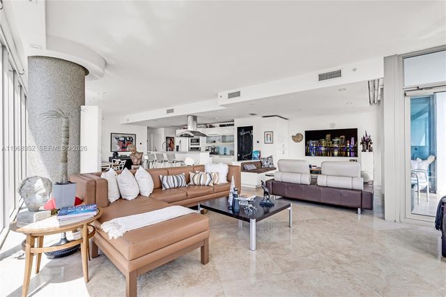 601 NE 36th St 1412, Miami, FL 33137