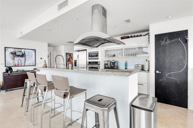 601 NE 36th St 1412, Miami, FL 33137