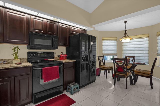 637 MOSS PARK COURT, Kissimmee, FL 34743