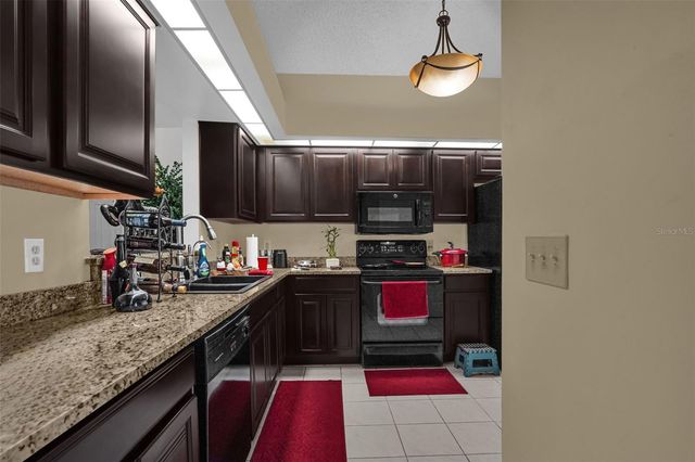 637 MOSS PARK COURT, Kissimmee, FL 34743