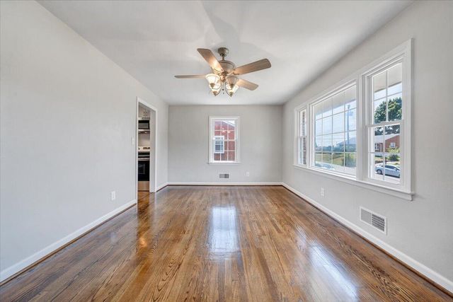 1745 Morwanda ST NW, Salem, VA 24153