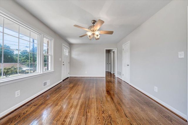 1745 Morwanda ST NW, Salem, VA 24153