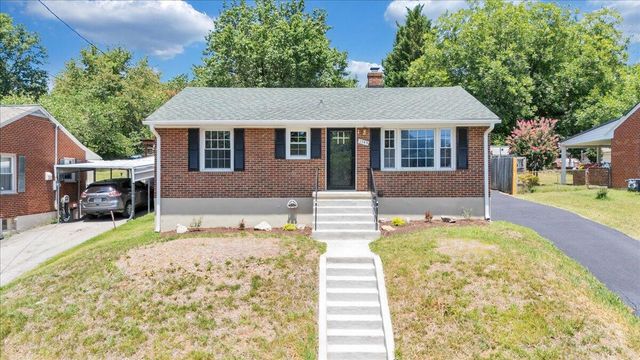 1745 Morwanda ST NW, Salem, VA 24153