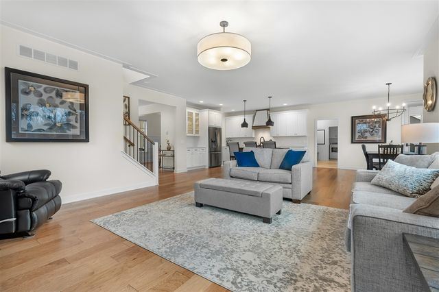 8114 Turning Stone, Kalamazoo, MI 49009