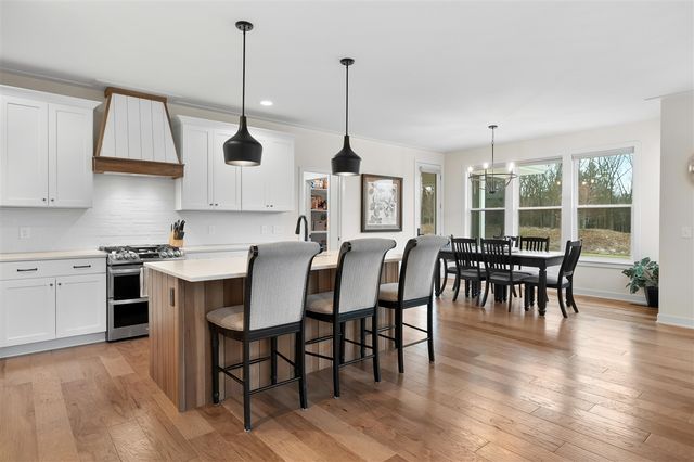 8114 Turning Stone, Kalamazoo, MI 49009