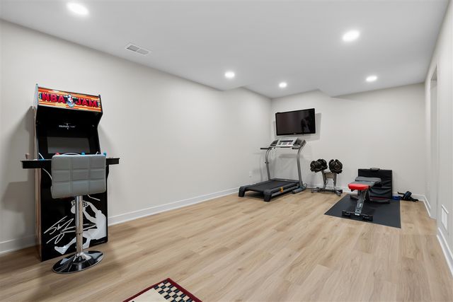 8114 Turning Stone, Kalamazoo, MI 49009