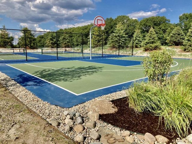 8114 Turning Stone, Kalamazoo, MI 49009