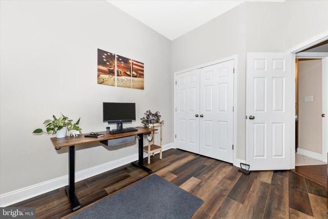 295 ALDERSHOT DR, Martinsburg, WV 25405