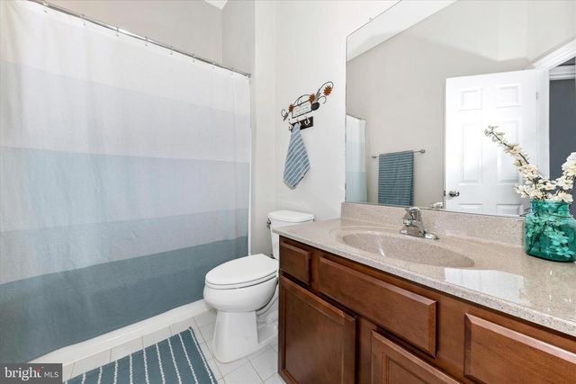 295 ALDERSHOT DR, Martinsburg, WV 25405