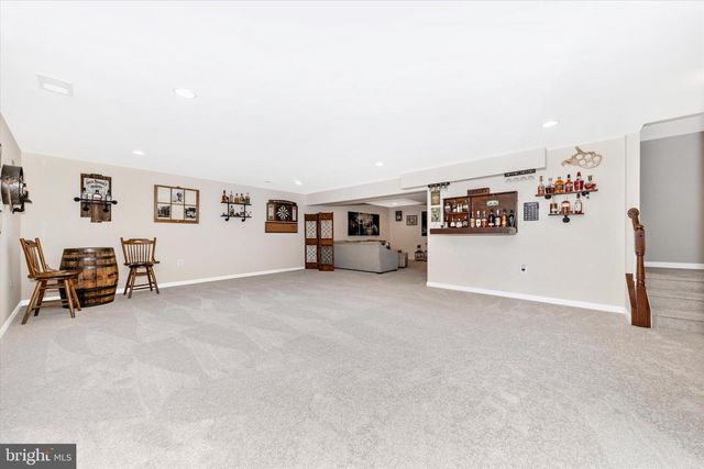 295 ALDERSHOT DR, Martinsburg, WV 25405