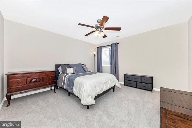 295 ALDERSHOT DR, Martinsburg, WV 25405