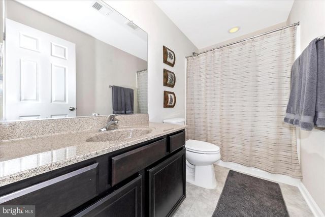 295 ALDERSHOT DR, Martinsburg, WV 25405