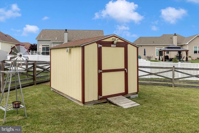 295 ALDERSHOT DR, Martinsburg, WV 25405