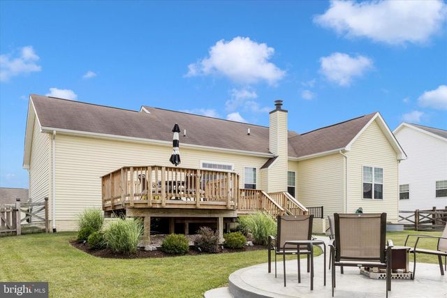 295 ALDERSHOT DR, Martinsburg, WV 25405