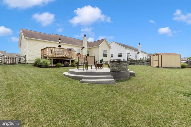 295 ALDERSHOT DR, Martinsburg, WV 25405