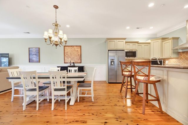 4255 Faber Place Drive 4303, North Charleston, SC 29405