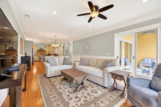 4255 Faber Place Drive 4303, North Charleston, SC 29405