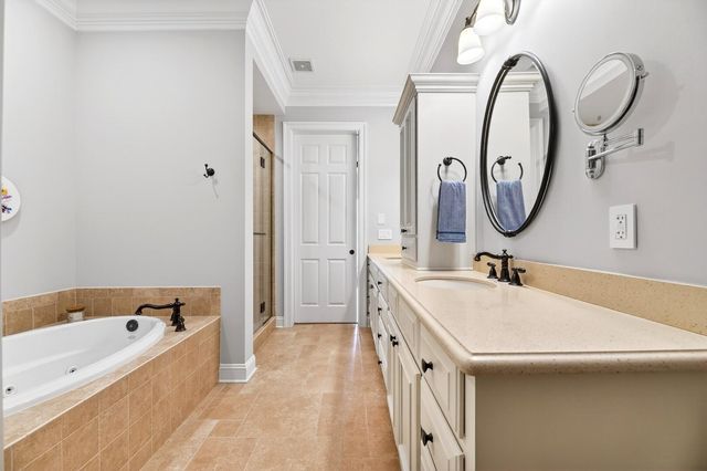 4255 Faber Place Drive 4303, North Charleston, SC 29405