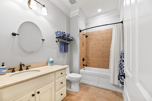 4255 Faber Place Drive 4303, North Charleston, SC 29405