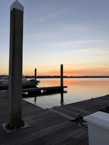 4255 Faber Place Drive 4303, North Charleston, SC 29405