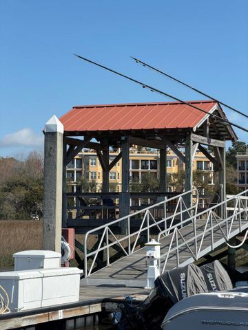 4255 Faber Place Drive 4303, North Charleston, SC 29405