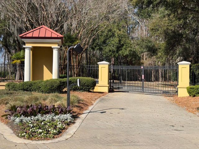 4255 Faber Place Drive 4303, North Charleston, SC 29405