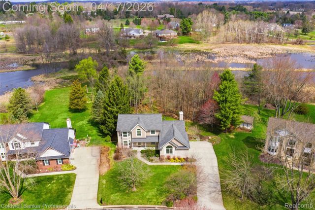 3710 Stoneridge Court, Commerce Charter Township, MI 48382