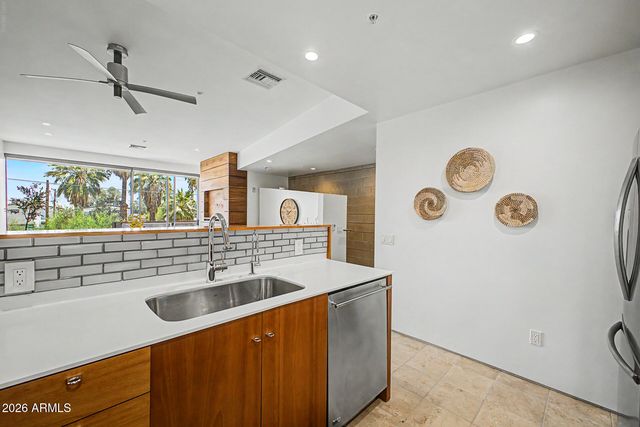 1145 E WHITTON Avenue 1007, Phoenix, AZ 85014