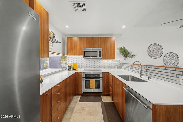 1145 E WHITTON Avenue 1007, Phoenix, AZ 85014