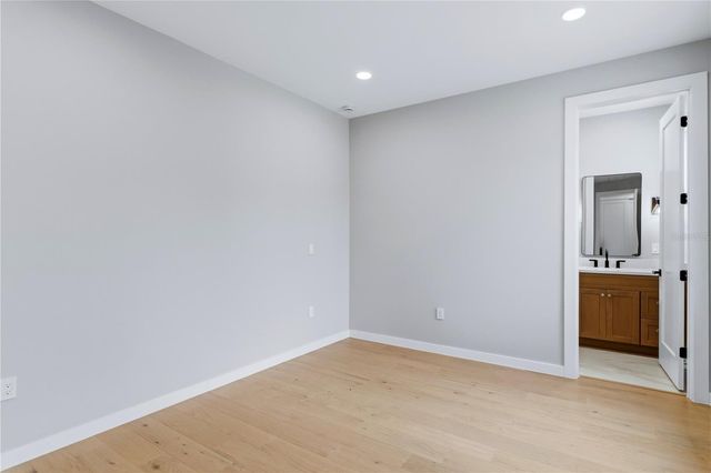 106 W KING STREET, Orlando, FL 32804