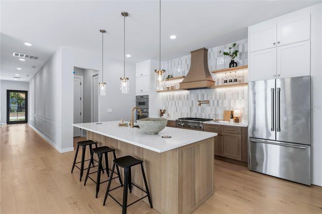 106 W KING STREET, Orlando, FL 32804