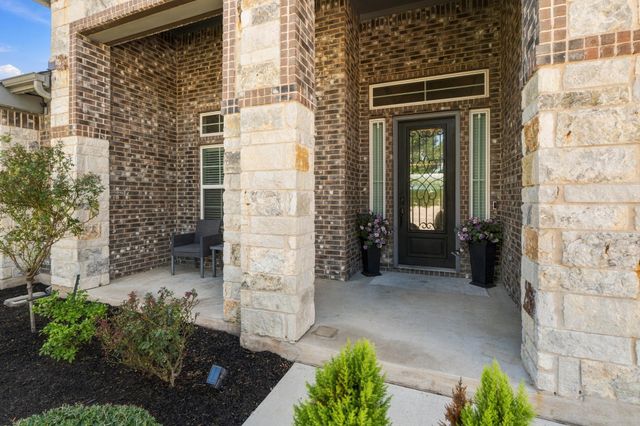 2316 Airport DR, Leander, TX 78641
