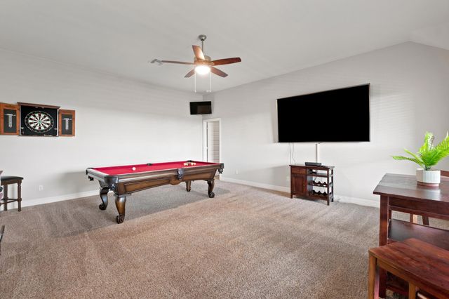 2316 Airport DR, Leander, TX 78641