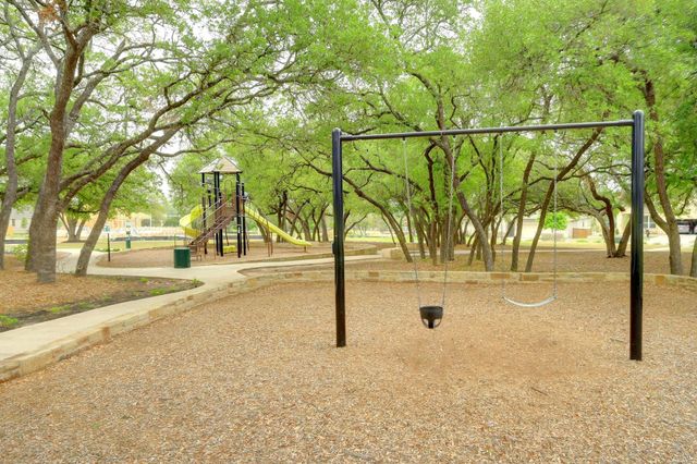 2316 Airport DR, Leander, TX 78641