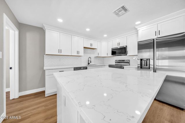 1214 E BUTLER Drive, Phoenix, AZ 85020