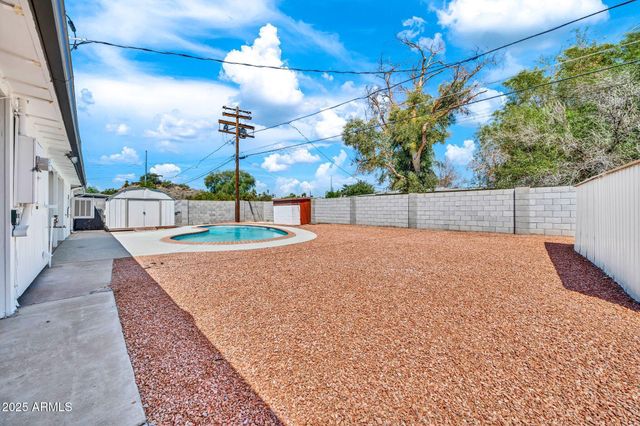 1214 E BUTLER Drive, Phoenix, AZ 85020