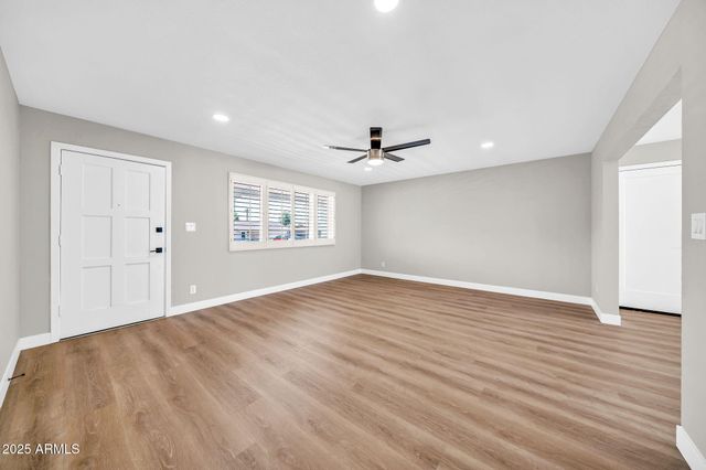 1214 E BUTLER Drive, Phoenix, AZ 85020