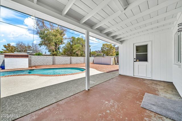 1214 E BUTLER Drive, Phoenix, AZ 85020